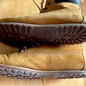 Timberland boots - like new